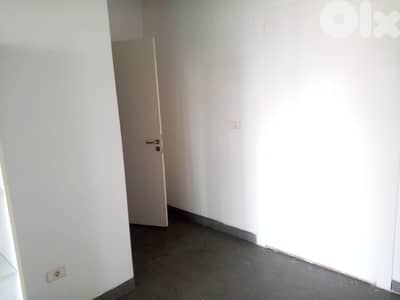 Office For Rent In Medawar ( high way )مكتب  للاجار في المدور