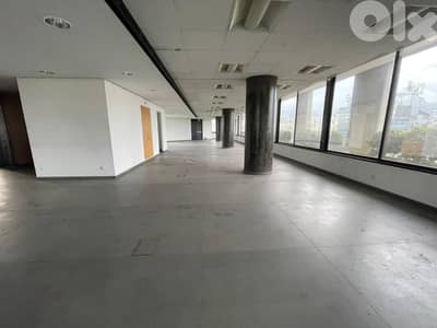 Spacious 530 SQM Office for Rent – Prime Location in Furn El Chebbak