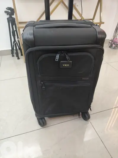 Tumi luxurious 2 travel Bags-Rarely used, perfect condition