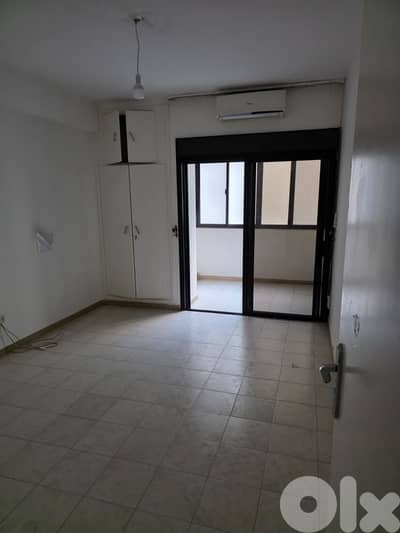 SUPER CATCH !! APARTMENT IN AIN EL MRAISSEH PRIME (130SQ) , (AM-236)