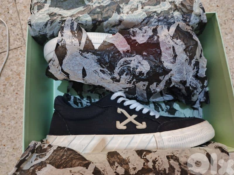 Off-White sneakers 0