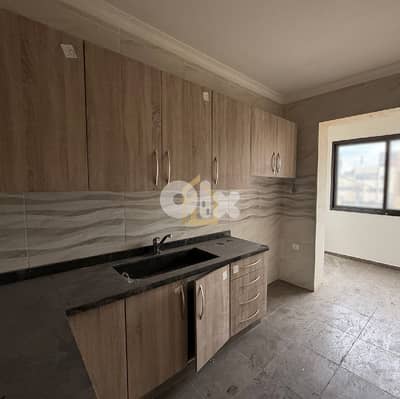 Apartment for sale in Tariq El Jdideh ML400 شقة للبيع في طريق الجديدة