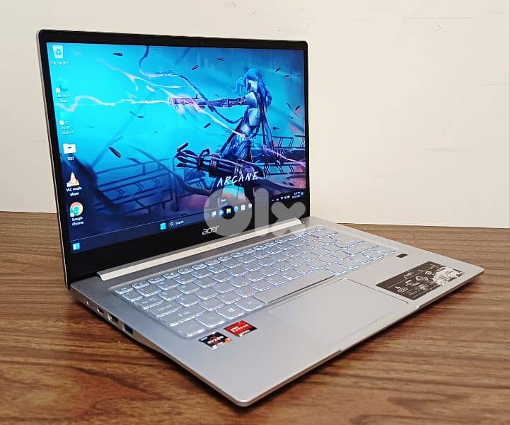 ACER SWIFT - RYZEN 7 4700 - 16 RAM - BACKLIT + FINGERPRINT 3