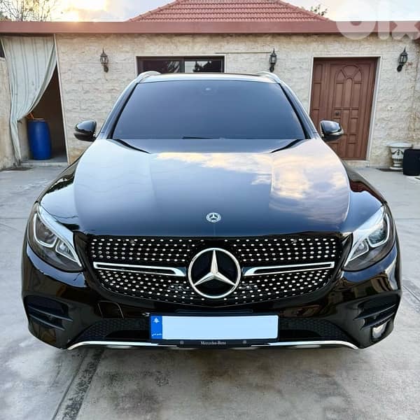 GLC 300 AMG-line 4matic 2018 CLEAN CARFAX 0