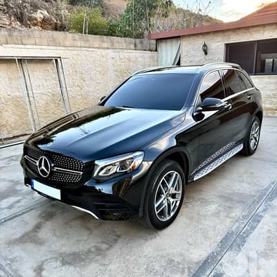 GLC 300 AMG-line 4matic 2018 CLEAN CARFAX GLC 300 AMG-line 4matic 2018 CLEAN CARFAX