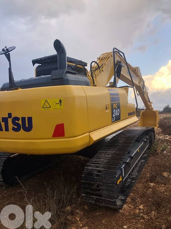 KOMATSU PC240 EXCAVATOR FOR SALE BEST PRICE! 2
