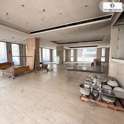 Showroom for rent in Mkalles صالة عرض للايجار في المكلس