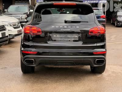 Porsche Cayenne 2017 platinum