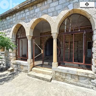 House for sale in Baabdat منزل للبيع في بعبدات