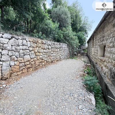 House for sale in Baabdat منزل للبيع في بعبدات