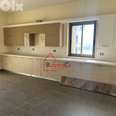 Apartment with Terrace in Adma شقة مع تراس في ادما