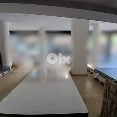 ZE25-4450 Shop 600m for Sale, Achrafieh Geitawi محل للبيع في الأشرفية