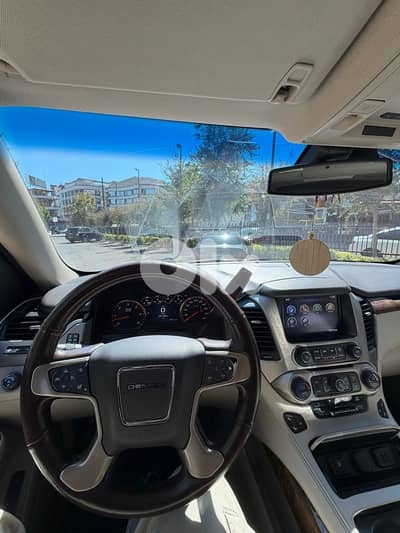 GMC Yukon Denali 2015 Black edition - Company source