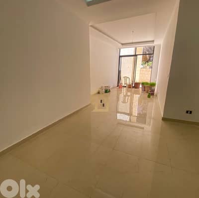 Apartment for sale in Ballouneh GH109 شقة للبيع في بلونة