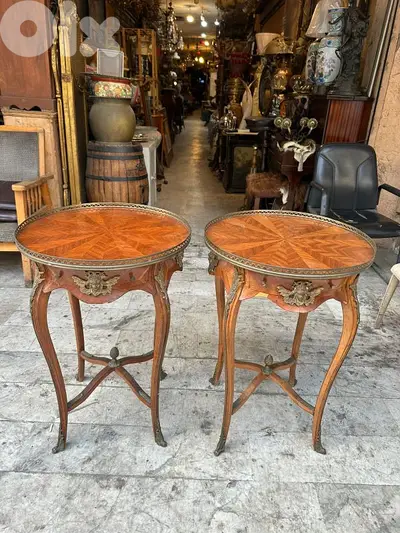 frensh table salon طاولة صالون فرنسي عدد ٢ انتيك خشب جوز frensh table salon طاولة صالون فرنسي عدد ٢ انتيك خشب جوز