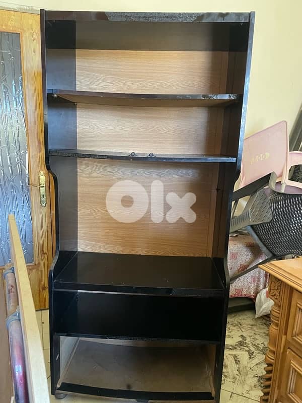 Bookshelf 0