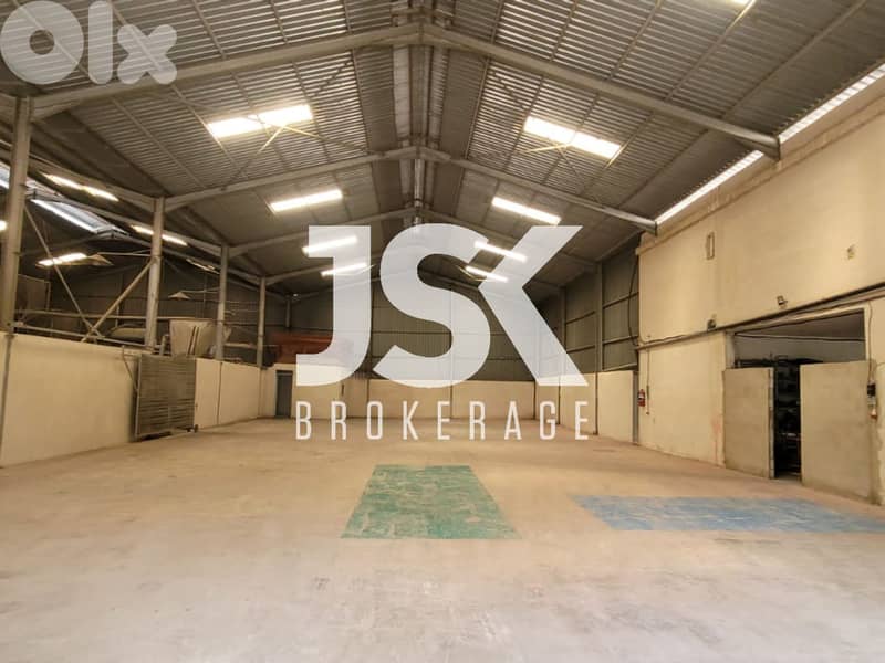 L19433 - 550 SQM Industrial Warehouse For Rent in Hbeline, Jbeil 0