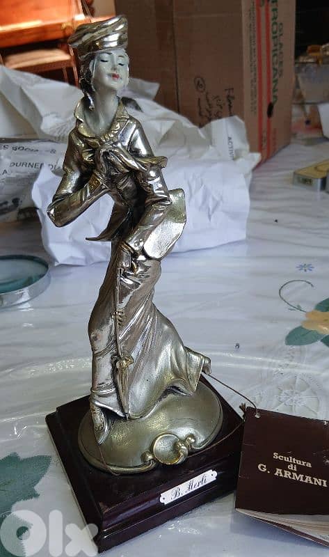 porcelain statues 4