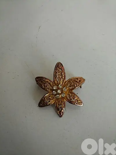 Old flower brooch - Not Negotiable