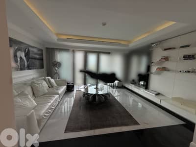 Spacious apartment for sale in Down Town شقة واسعة للبيع في
