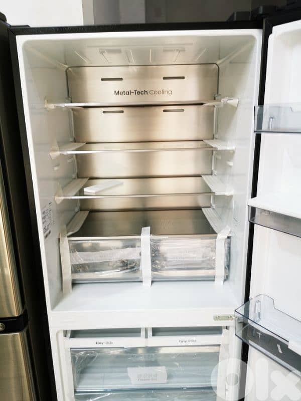 Refrigerator Hisense 28ft Stainless Steel 3