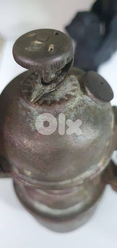 antique collectable carbit lamp war world 2 6