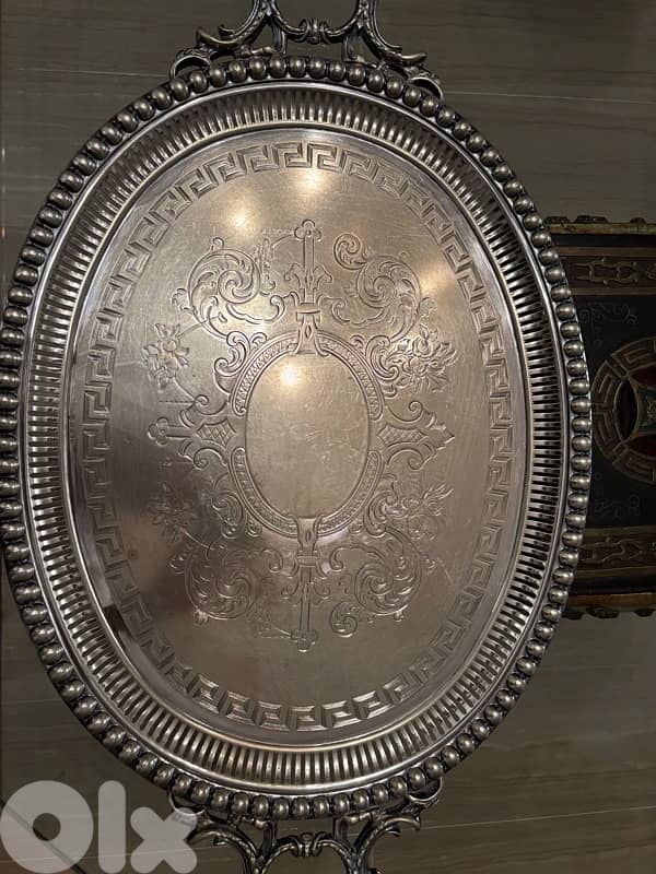 Silver platter (plated silver) 1