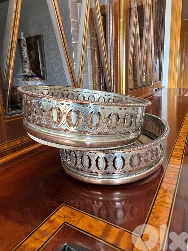 Various silver-plated items 3