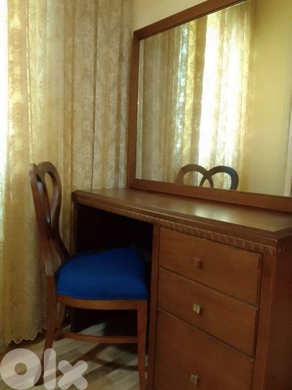 2 big commodes - chair - 2 carpets - ventilator - antique table 3