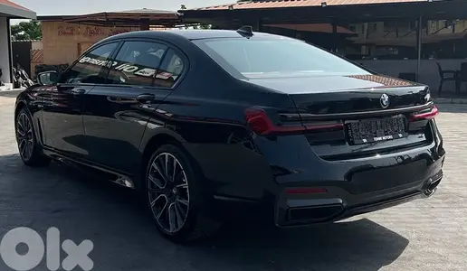 BMW 7-Series 2021