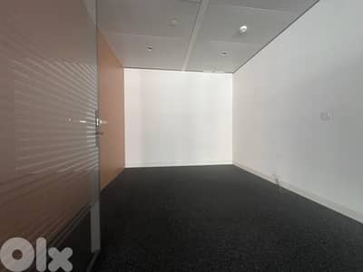 Luxury Office for Rent in Downtownمكتب فاخر للإيجار في وسط بيروت