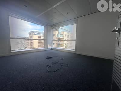 Luxury Office for Rent in Downtownمكتب فاخر للإيجار في وسط بيروت