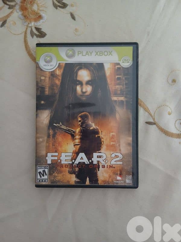 Xbox 360  with power cables +game 3