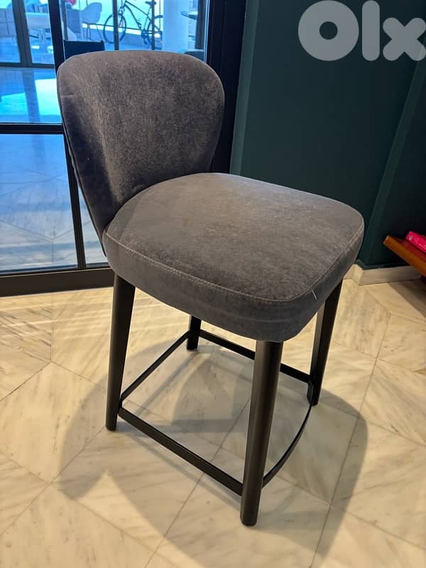 bar stool 1