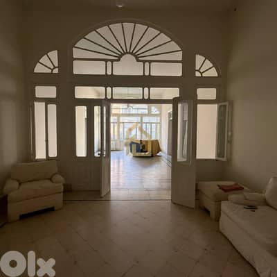 Apartment for rent in Achrafieh RK234 شقة للإيجار في الأشرفية