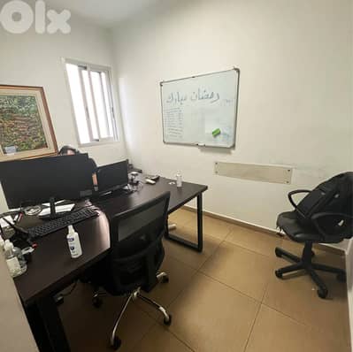Furnished Office for Rent in Badaro مكتب مفروش للإيجار في بدارو