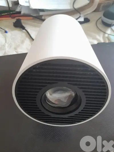 Smart Projector HY300