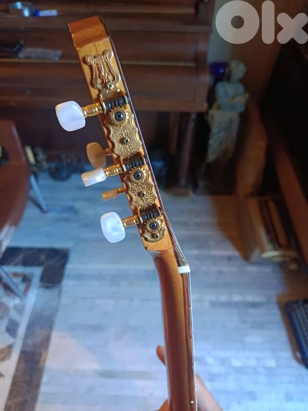 spanish guitar 2