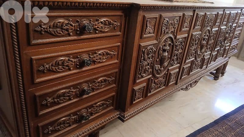 Beautiful handmade chest with drawers 0