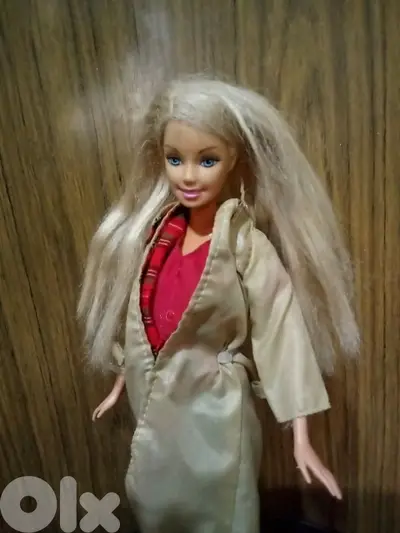 Barbie as new Mattel great wearing doll 2000, bend legs+Boots=27$