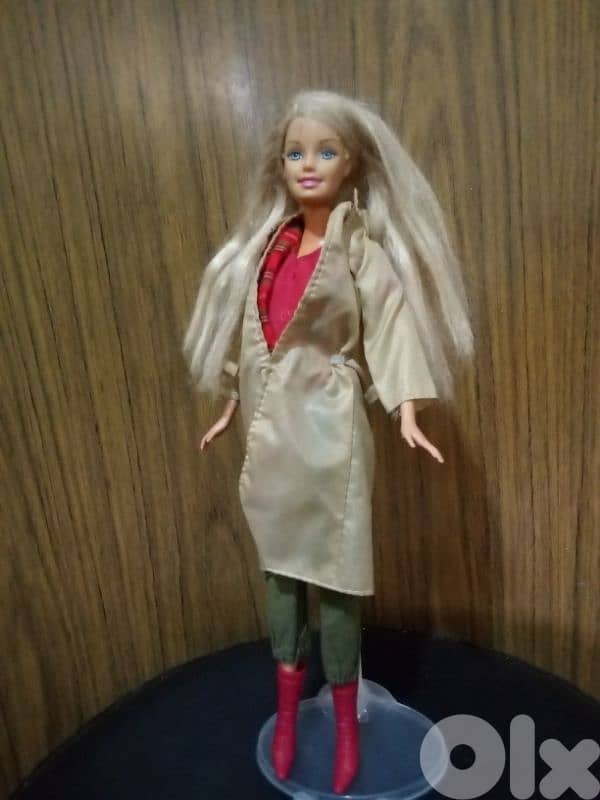 Barbie as new Mattel great wearing doll 2000, bend legs+Boots=27$ 0