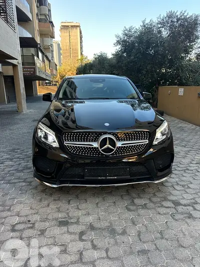 Mercedes GLE 400 coupe 2017 AMG-line 4matic black (company source)