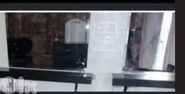 مرايا كبيرة عدد 2  لصالون حلاقة