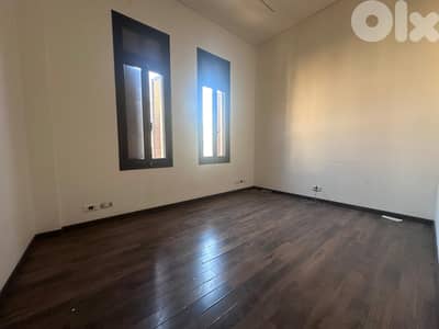 Office for Rent in Downtown Beirutمكتب للإيجار في وسط بيروت