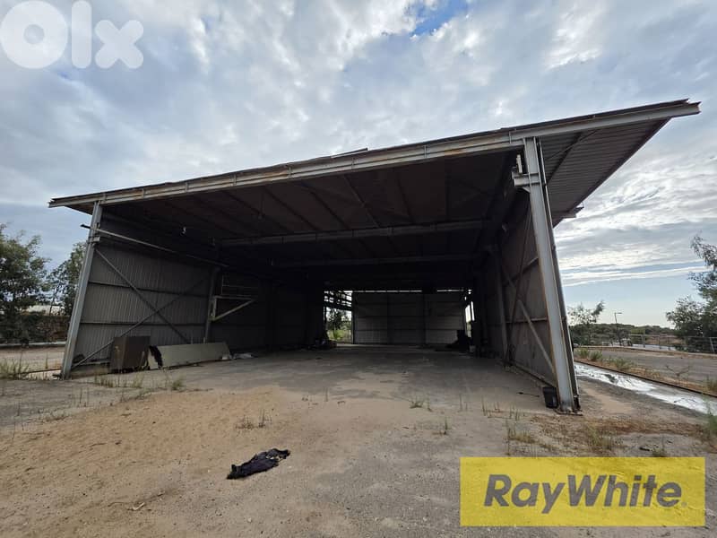 RWB176CC - Land with showroom for rent in Koura - Zakroun 0