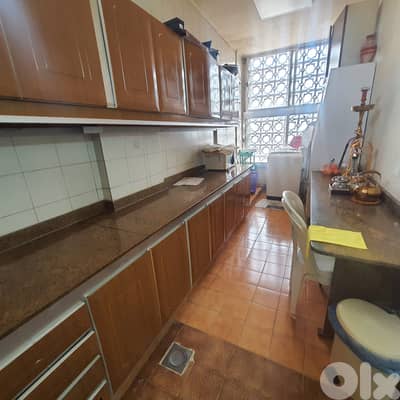 SPACIOUS APARTMENT IN BARBOUR (180SQ) 3 BEDROOMS , (BT-1128)