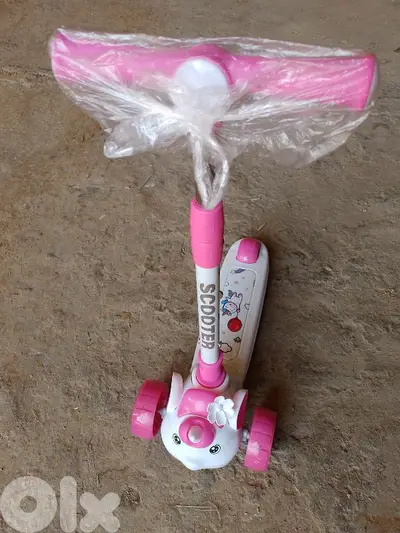 Unicorn scooter with light and music