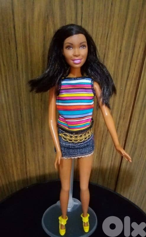 NIKKI/ Barbie Mattel years2000s As new bend legs wearing+Shoes=25$ 0