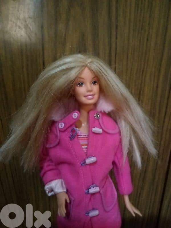 Barbie Mattel Rare As new doll Bend legs+brand tag Outfit+Shoes+Coat 1