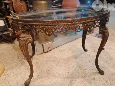 طاولة برونز أنتيك